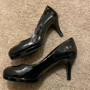 Patent leather 3” pumps size 8 wide